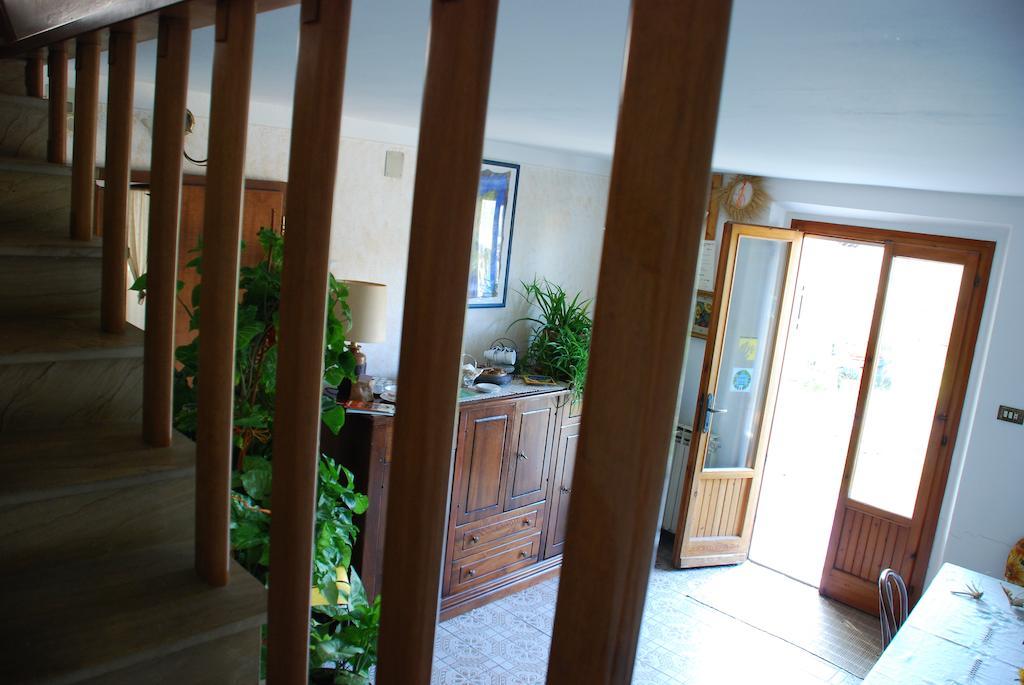 Bed And Breakfast Il Girasole Lamporecchio Bagian luar foto