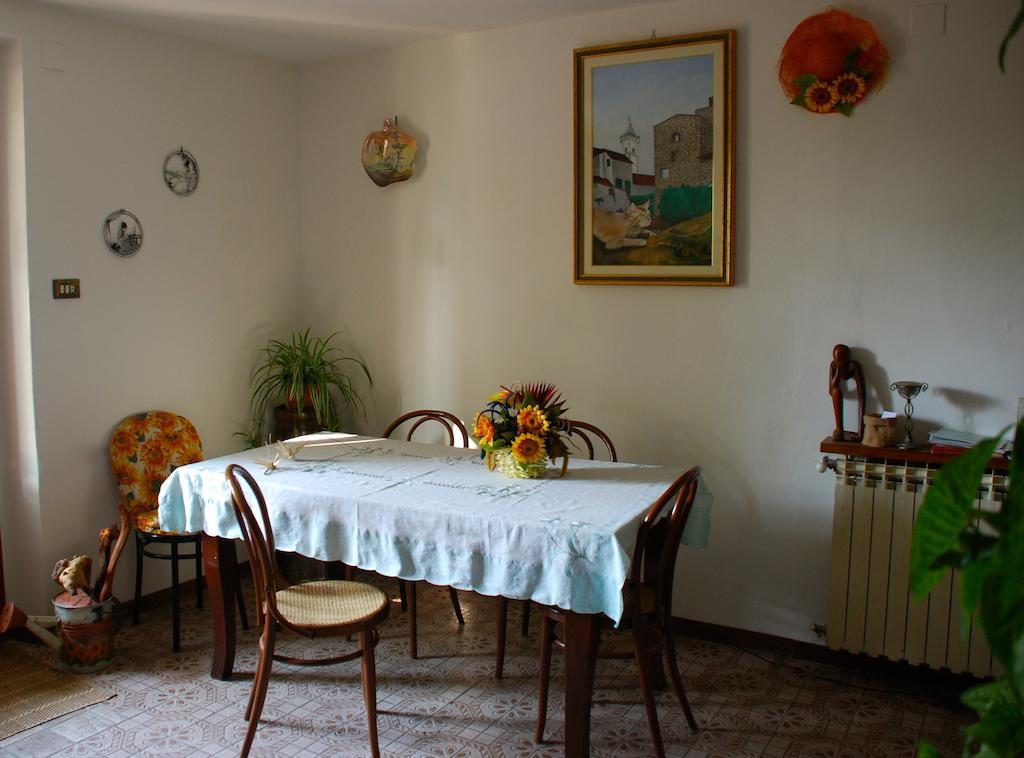 Bed And Breakfast Il Girasole Lamporecchio Bagian luar foto